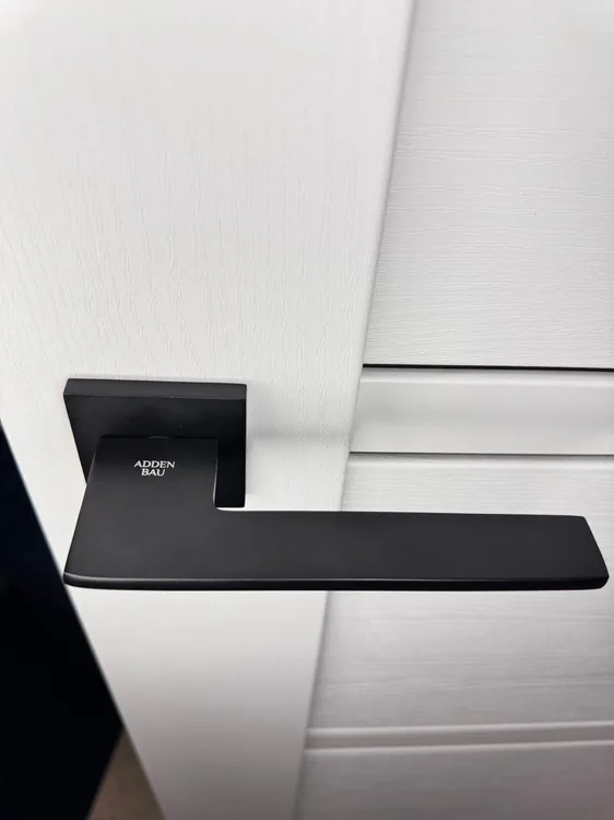 GROUND Q506 BLACK